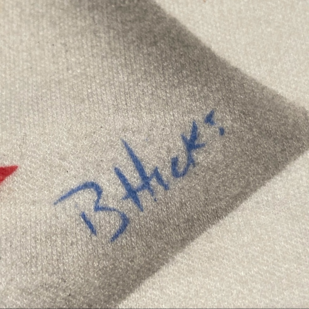 Vintage Shirt Girl in a Beach - Picture 7 of 11